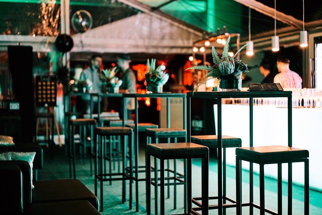 rayevents-stehtische