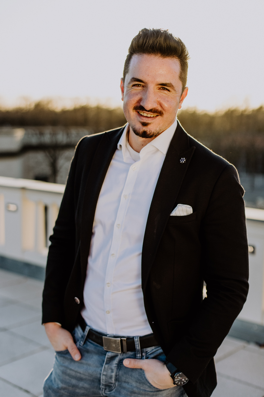 RAY_EVENTS_david_traxel_-148